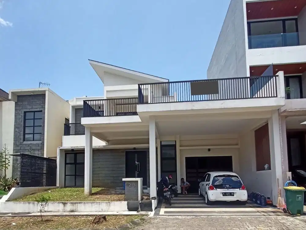 Dijual rumah elit strategis 2 lantai dekat dieng