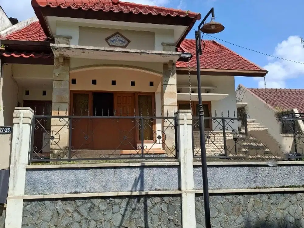 DIJUAL RUMAH 1 LANTAI DI PUNCAK DIENG SIAP PAKAI BAGUS DI MALANG