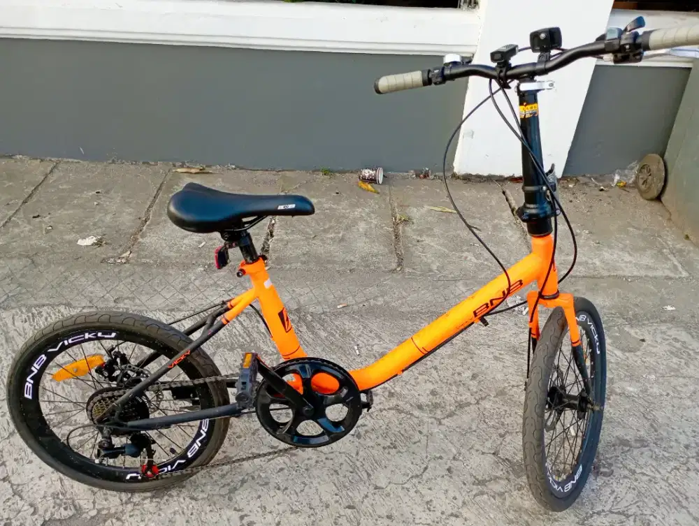 Sepeda BNB minion 20 inch