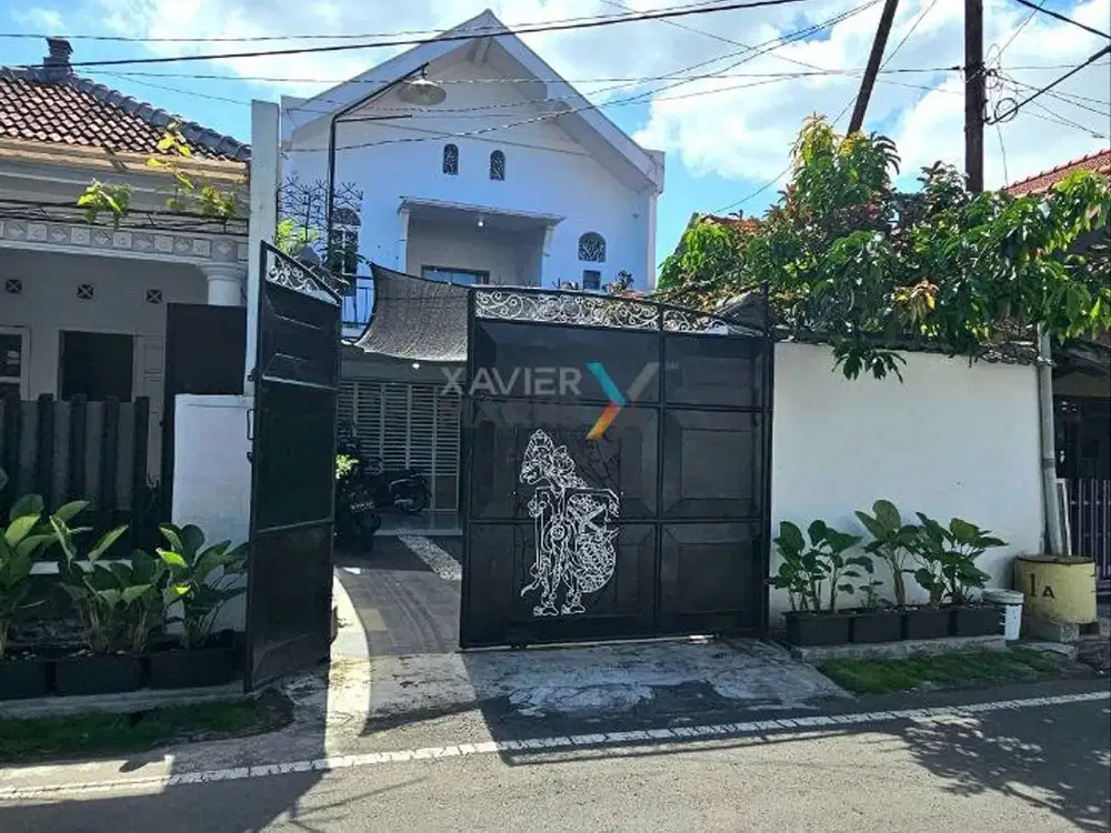 Dijual Rumah 2 Lantai di Perumahan Karanglo Indah, Balearjosari Malang