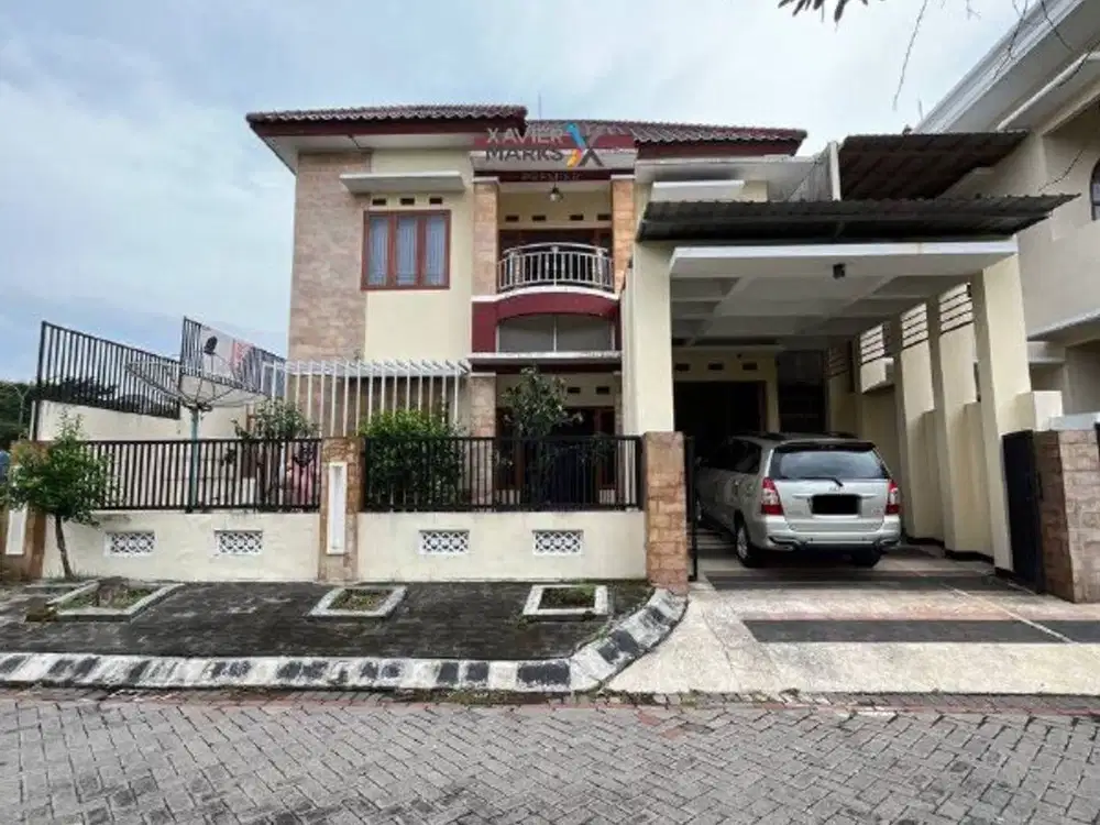 Dijual Rumah Mewah di Favorit Cluster Graha Kencana, Blimbing Malang