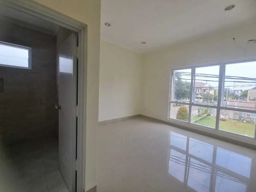 Jual Rumah Baru Brand New Posisi Hoek di Sektor Gading Serpong