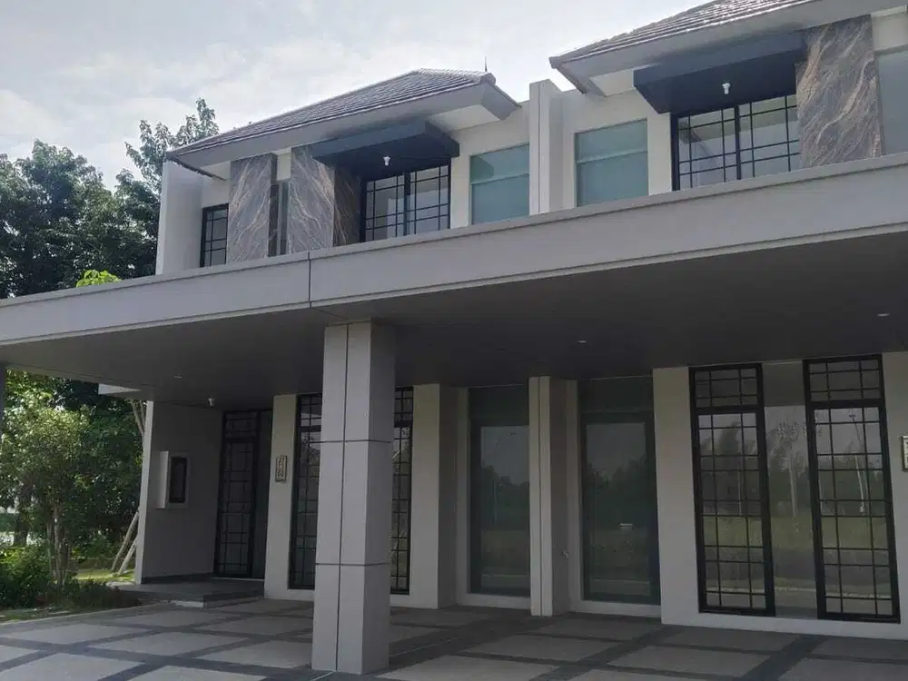 Rumah Grand Pakuwon Surabaya Barat daerah Benowo Food Junction