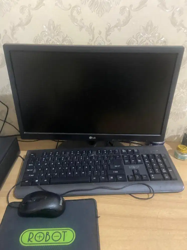 Layar monitor PC 19inch LG