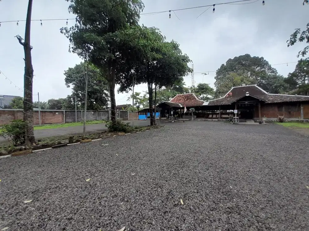 Tanah Komersial Luas 5.535 Meter Persegi Lokasi Premium di Mlati