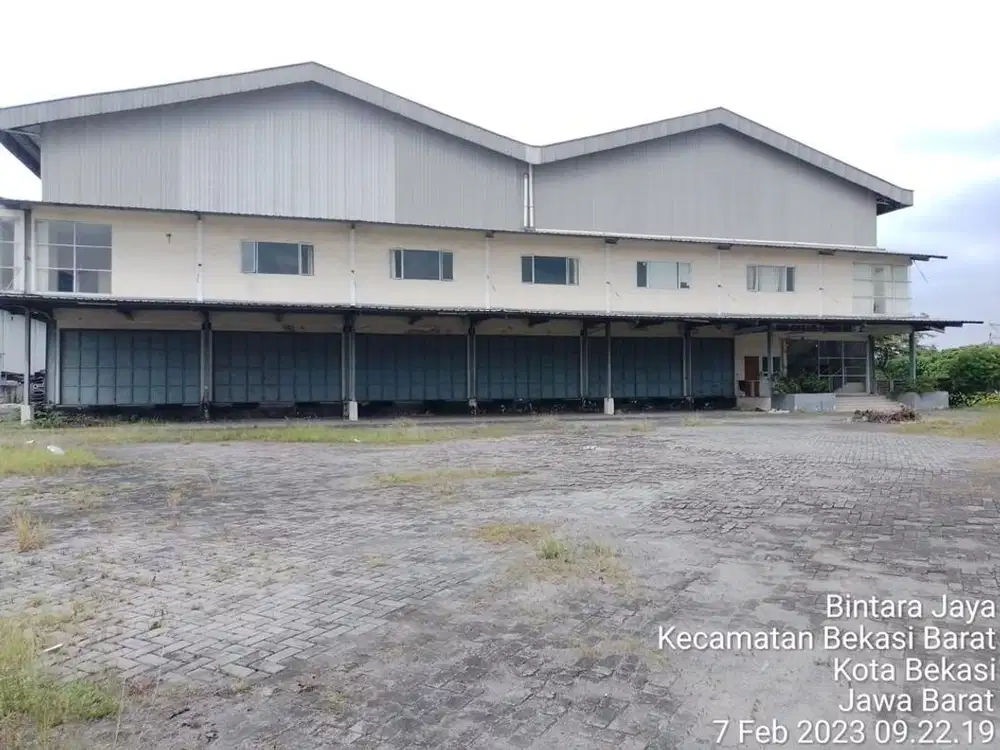 Dijual segera Gudang di Bintara Jaya, samping tol Pondok Kelapa