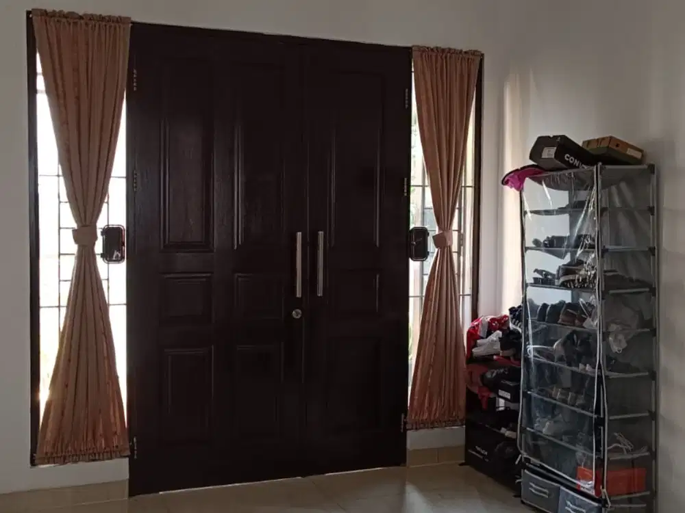 Rumah SHM Siap huni luas 200 di Perum. Metland Cakung Jakarta Timur