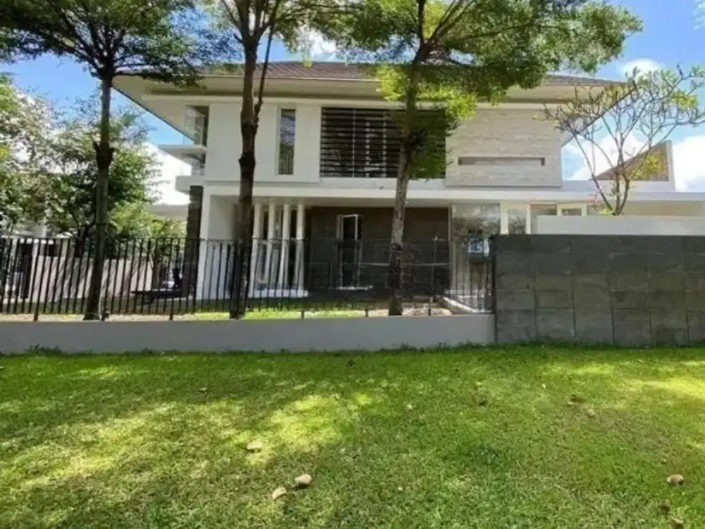 Rumah Strategis Minimalis Siap Huni Graha Family Surabaya Barat