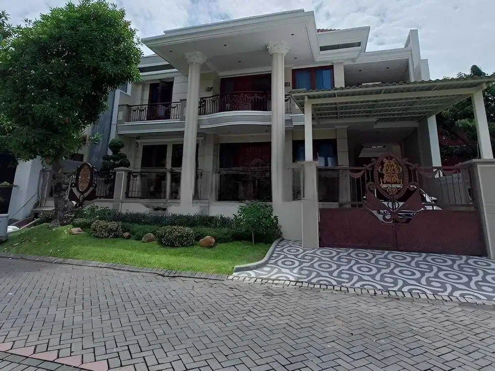 rumah graha family blok m citraland surabaya barat