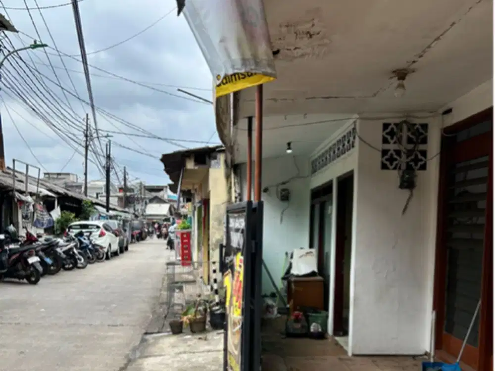 Dijual rumah di Matraman Jl penggalang Raya Jakarta timur