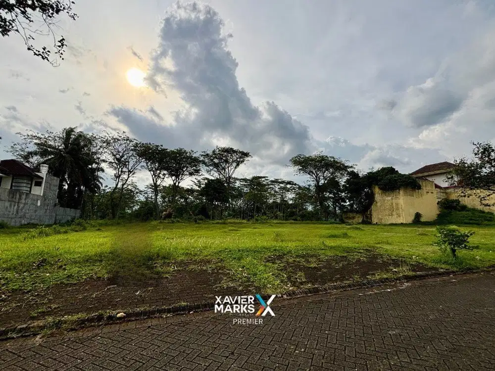 V1 Dijual Tanah Kavling Luas 3 Jejer di Graha Golf Araya Malang