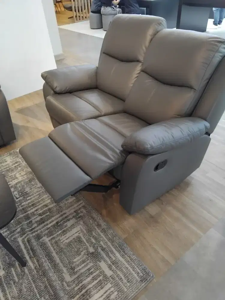 KREDIT SOFA MAEDA 2 SEATER GRRY