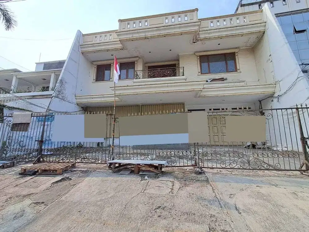 Disewakan Ruko Pluit Village Jakarta Utara – 2 Lantai, 800 m²