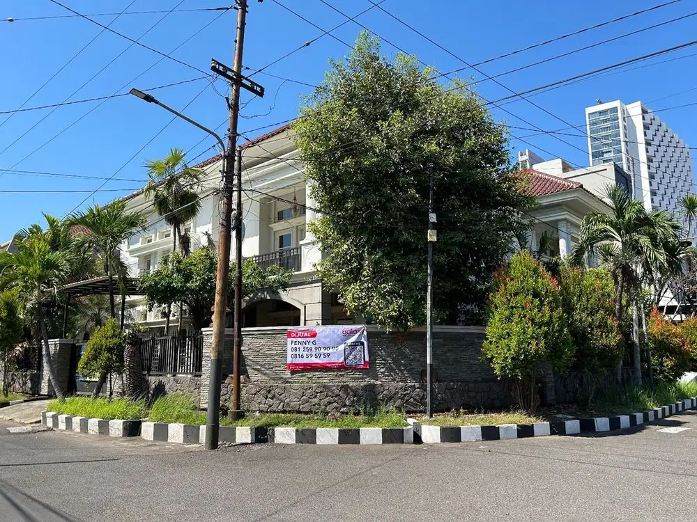 Rumah Mewah Manyar Kertoarjo