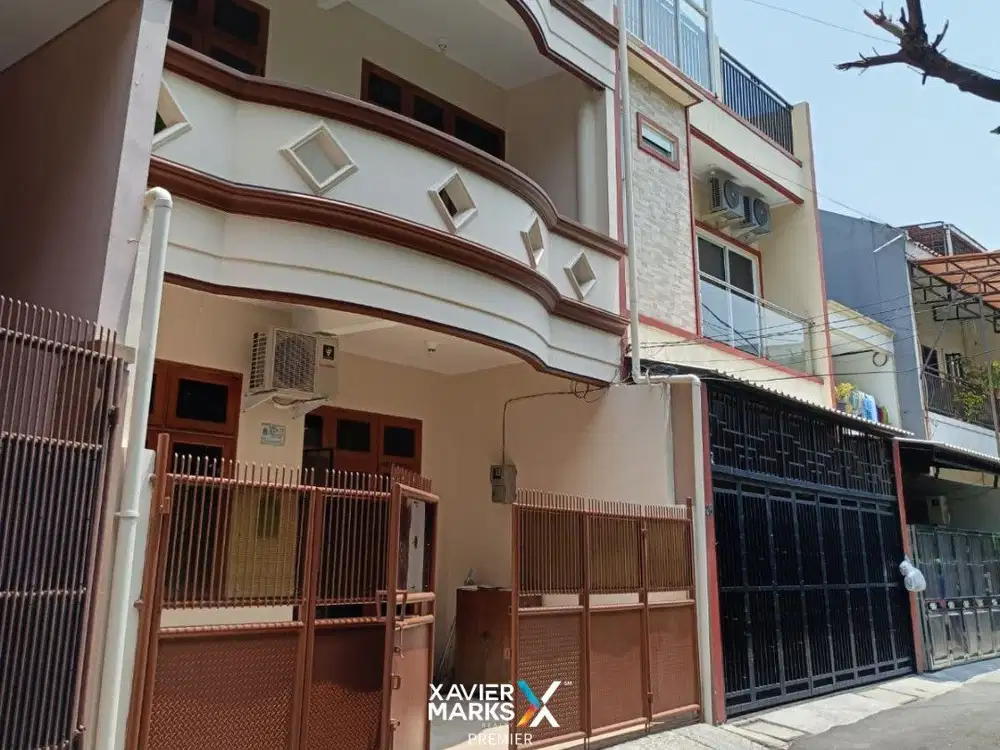 V1 Dijual Rumah Baru 3 Lantai di Jl Menteng Tj Duren Jakarta Barat