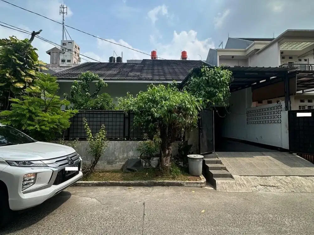 Rumah 2 Lantai Luas dan Nyaman di Jatiwaringin, Bekasi