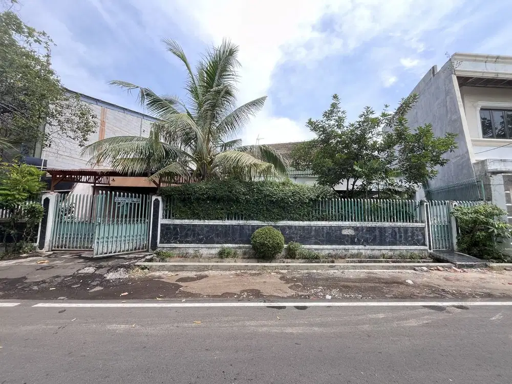 Rumah Luas 2 Lantai Siap Huni di Cempaka Putih, Jakarta Pusat