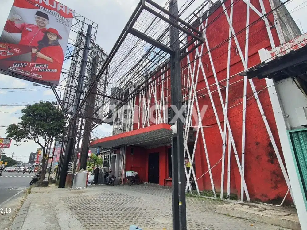 Disewakan Ruko Super Elite di Perempatan Ring Road - AR