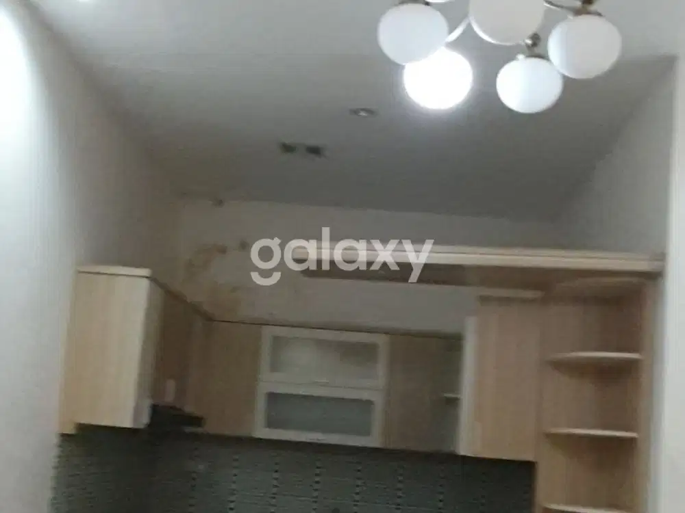 Rumah Modern Depan Pakuwon Mall - AR