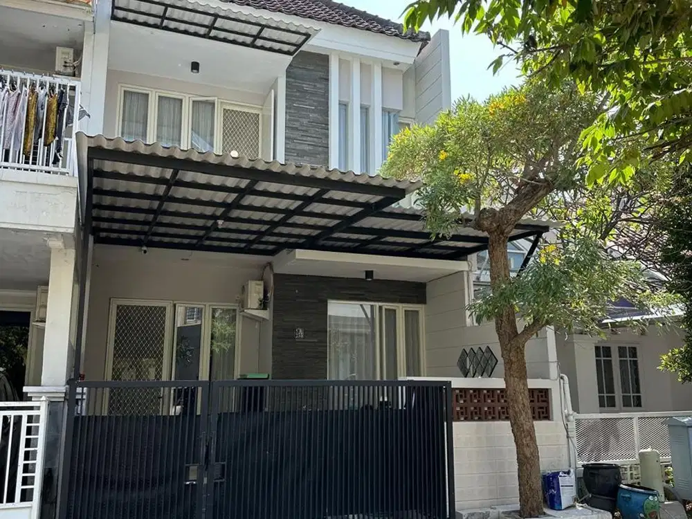 Dijual Rumah Terawat Pakuwon City Surabaya 2,5 Lantai Hadap Selatan