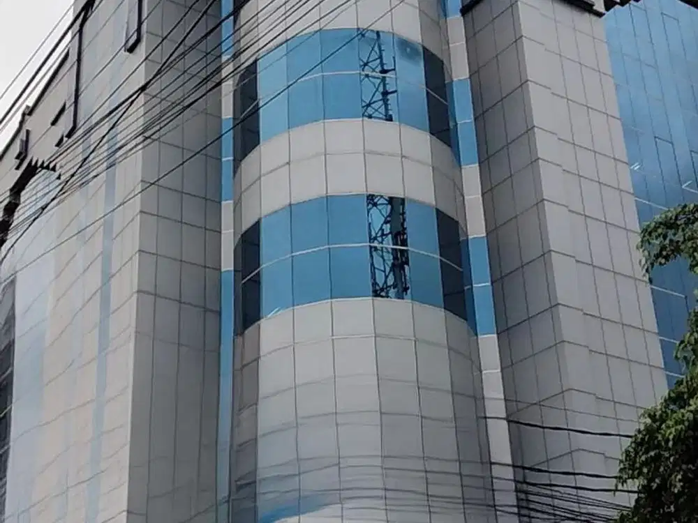 Disewakan Gedung Strategis Cocok untuk Bank Jl Mampang Prapatan Jaksel