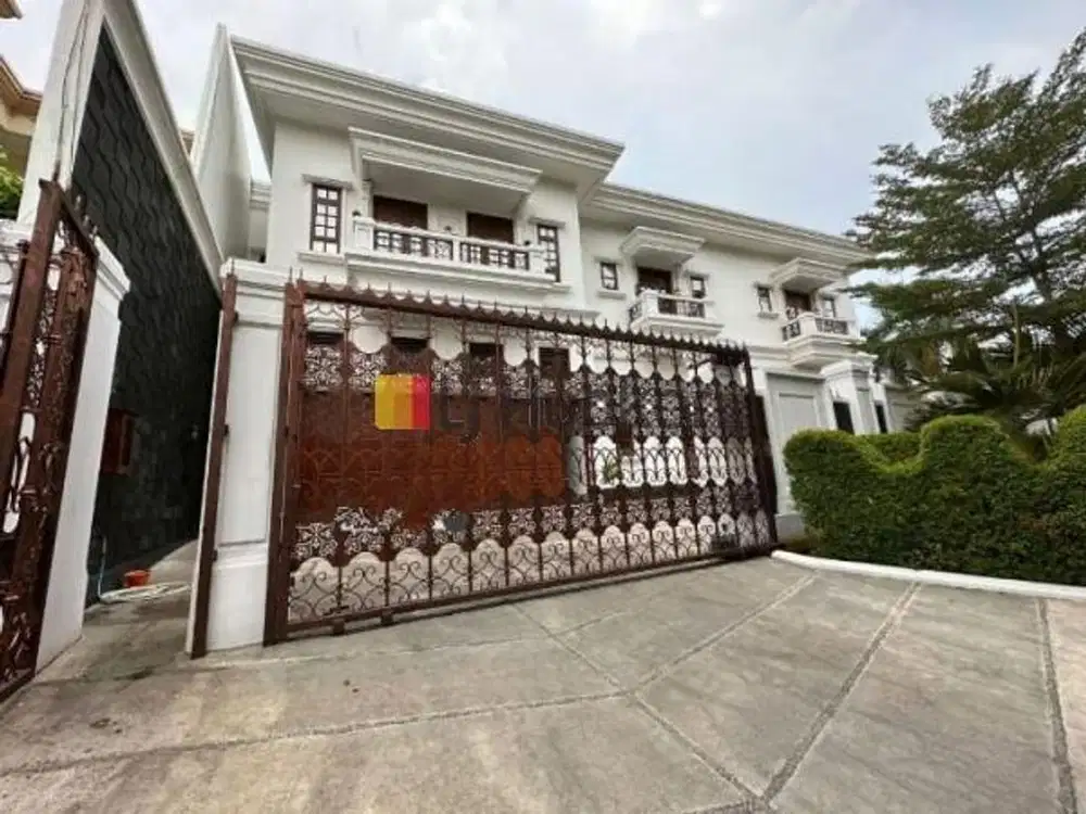 RUMAH MEWAH DI JL. KANO PERMAI, PIK 1 AREA JAKARTA UTARA