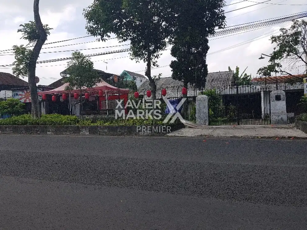 DIJUAL RUMAH LAMA DI JLN KOTA² DI MALANG LANTAI 1