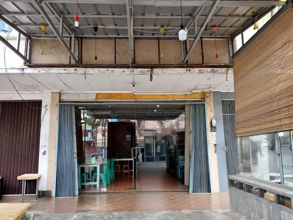 Ruko 3.5 lantai SHGB di Boulevard Hijau  Harapan Indah Bekasi