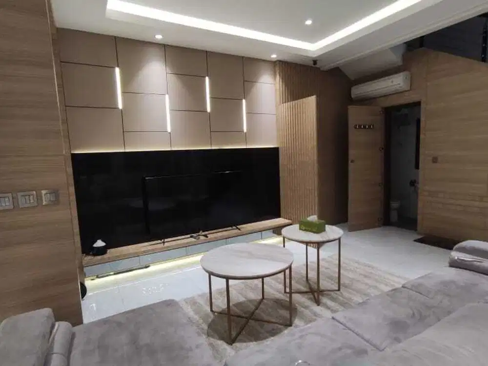 Jual Rumah Cantik sudah di renov view pool Cluster Aquamarine PHG