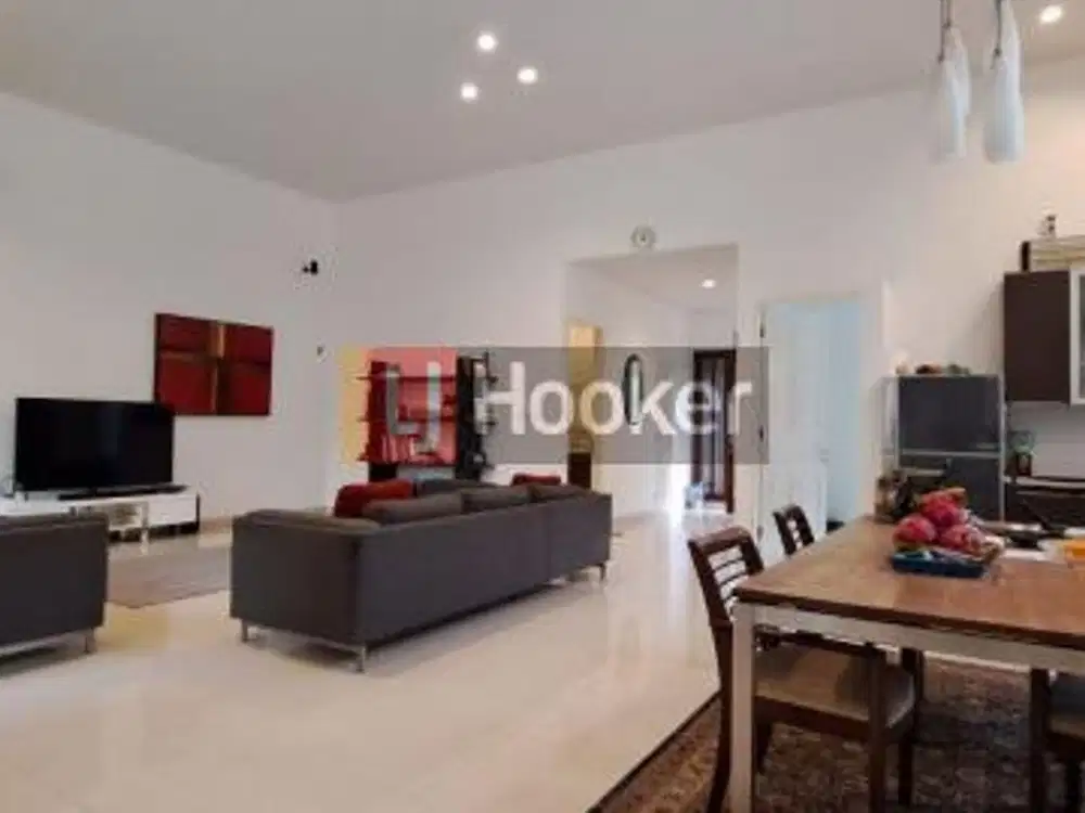 RUMAH VILLA CANTIK DI SENTUL CITY AREA JAWA BARAT, FULL AC