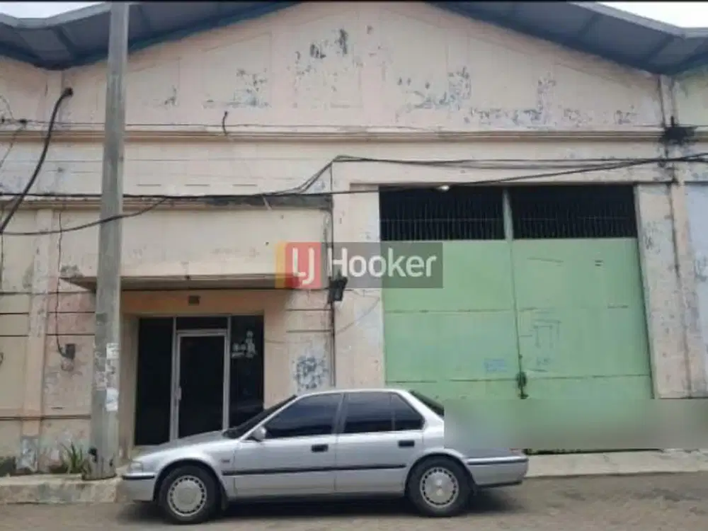 Gudang Di Komplek Pergudangan Central Suare, Area Sidoarjo Jawa Timur