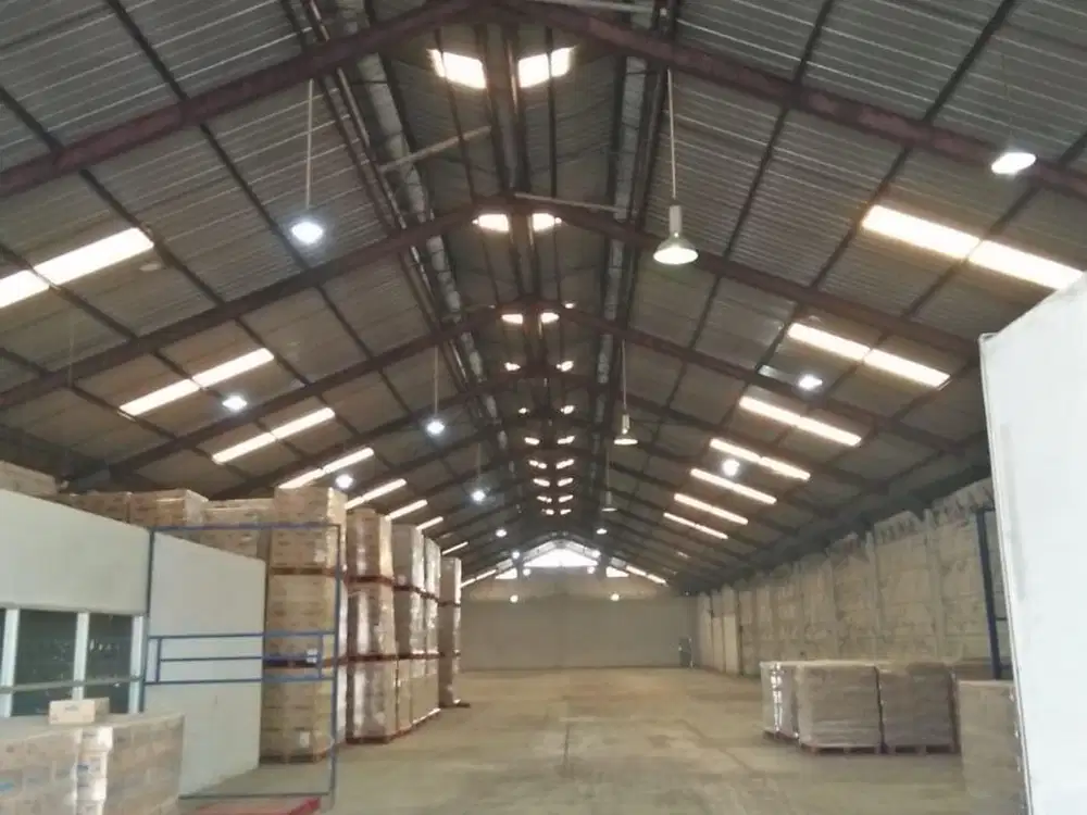 Gudang Luas 4035 m2 di Jalan Raya Bogor, Ciracas Bogor