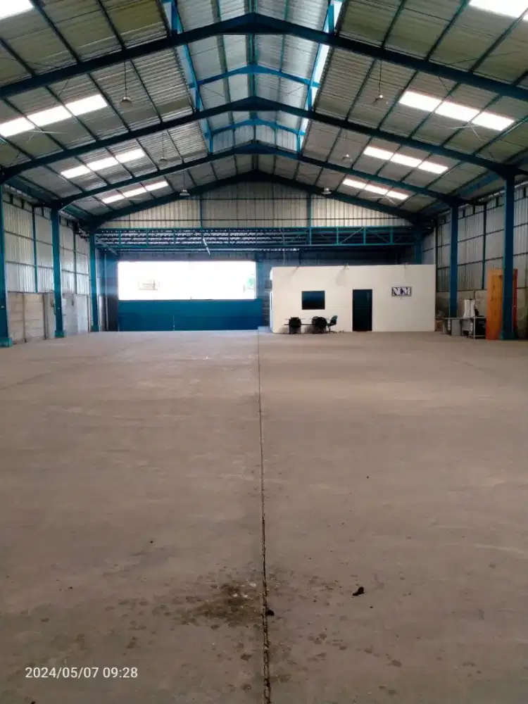 Gudang Siap Pakai di Pangkalan 2, Narogong, Bekasi Timur