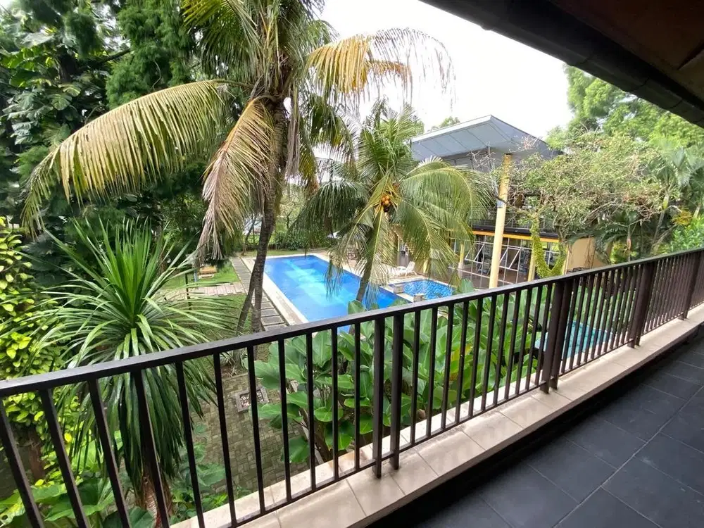 Rumah Mewah Nempel Sport Club di Cluster The Castilla BSD CITY