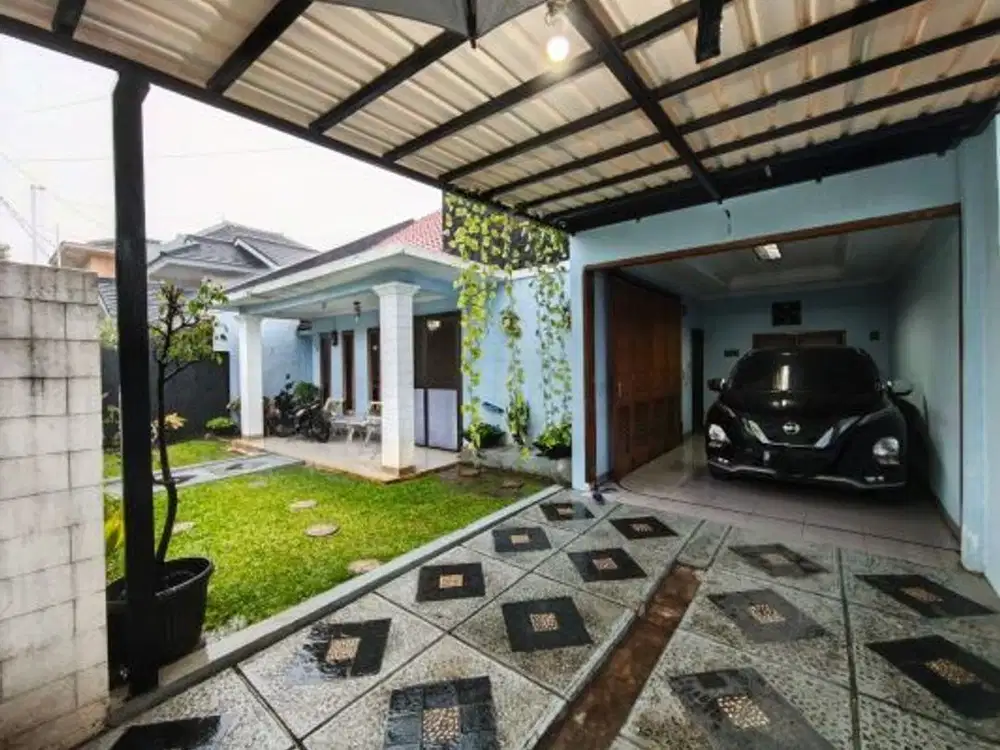 Dijual Rumah Dukuh Zamrud, 2 Lantai, Luas Tanah 252m2, Mustikajaya