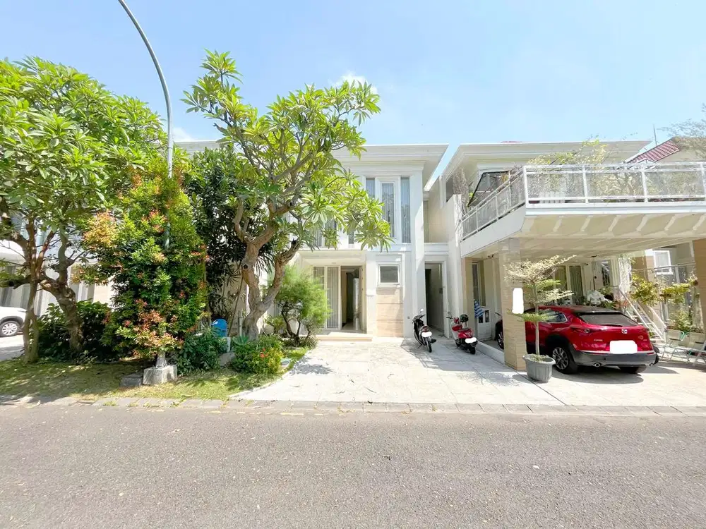 Rumah Grand Island full furnish elektronik siap huni di pakuwon city