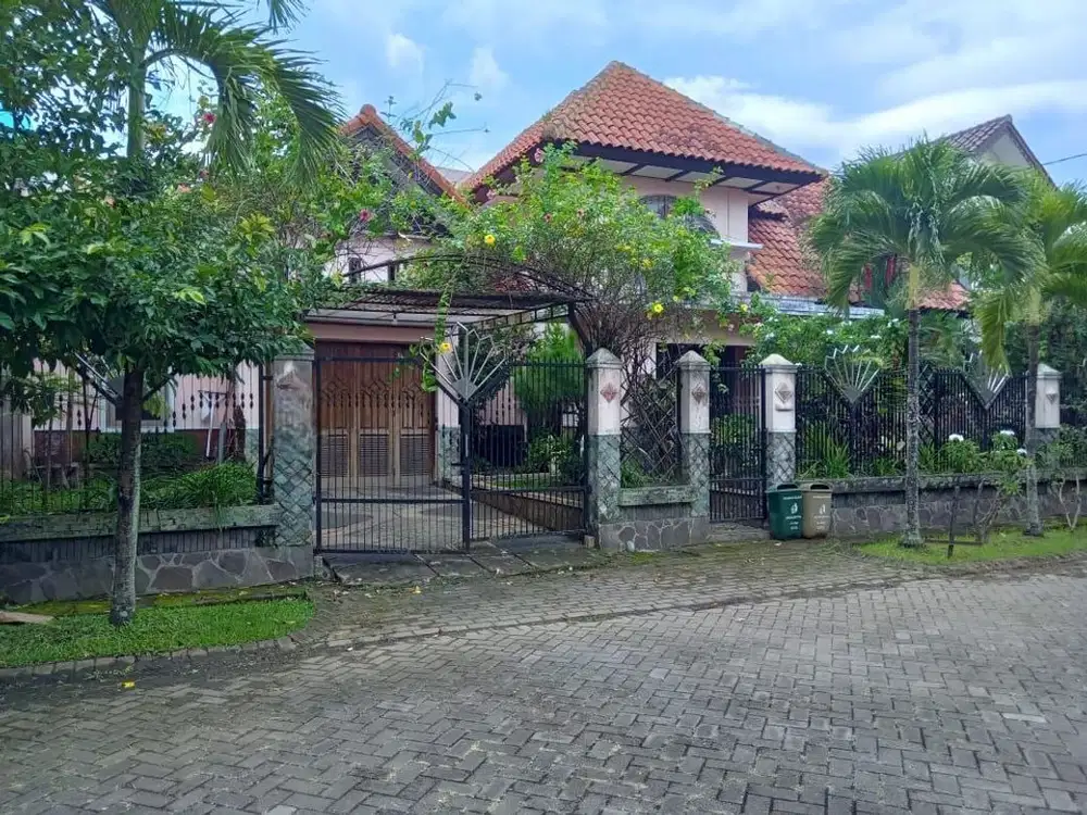 Rumah Cantik Griyashanta SH Lt 400 KT 6, Dekat RS UB, 5M Nego