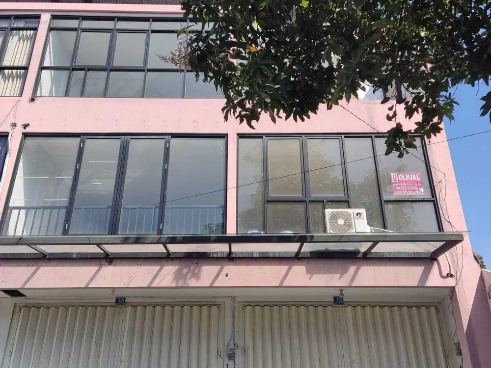 Putat Gede Indah Sebelah Resto Halim Tol Satelit, Negotiable