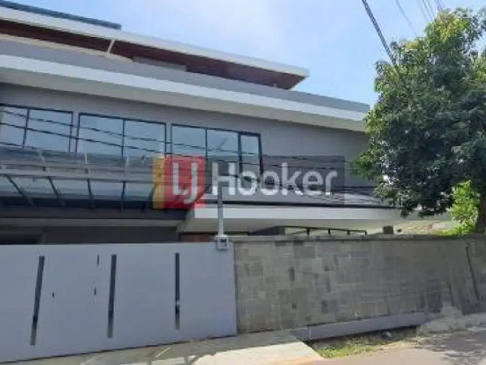 RUMAH MEWAH HOEK LOKASI DI KEDOYA AZALEA AREA KEBON JERUK JAKARTA BARAT