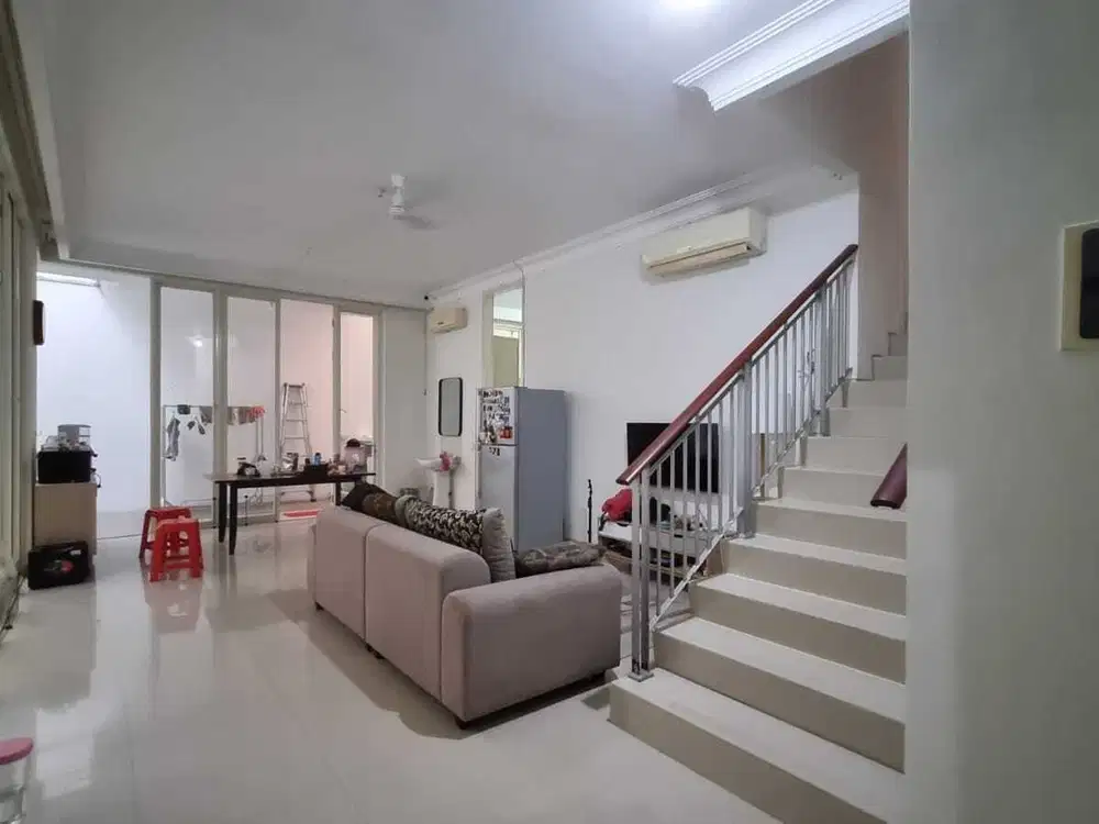 Termurah Rumah Siap Huni Pakuwon Indah 3Man Luas 200, Surabaya Barat