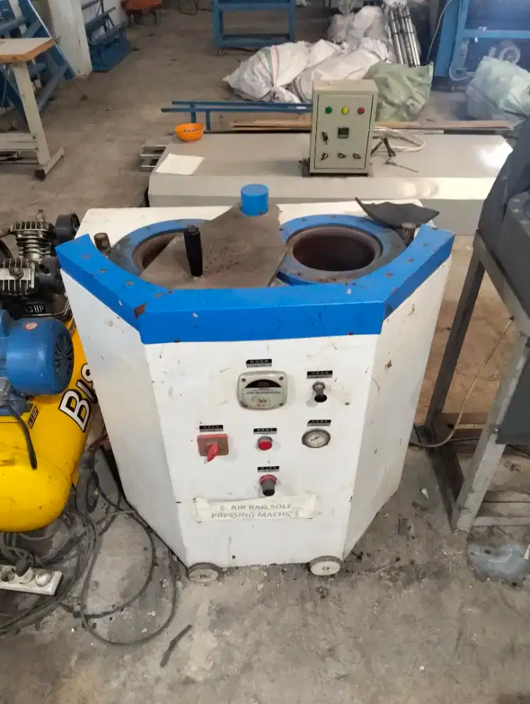 Mesin press sepatu