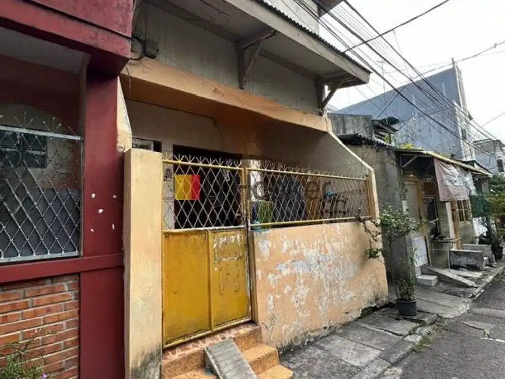 Rumah Ngantong Di Jalan Pintu Air , Pasar Baru Luas 52 m2