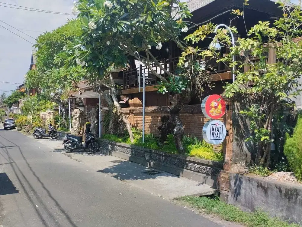 Rumah Usaha Jl Blambangan Tabanan