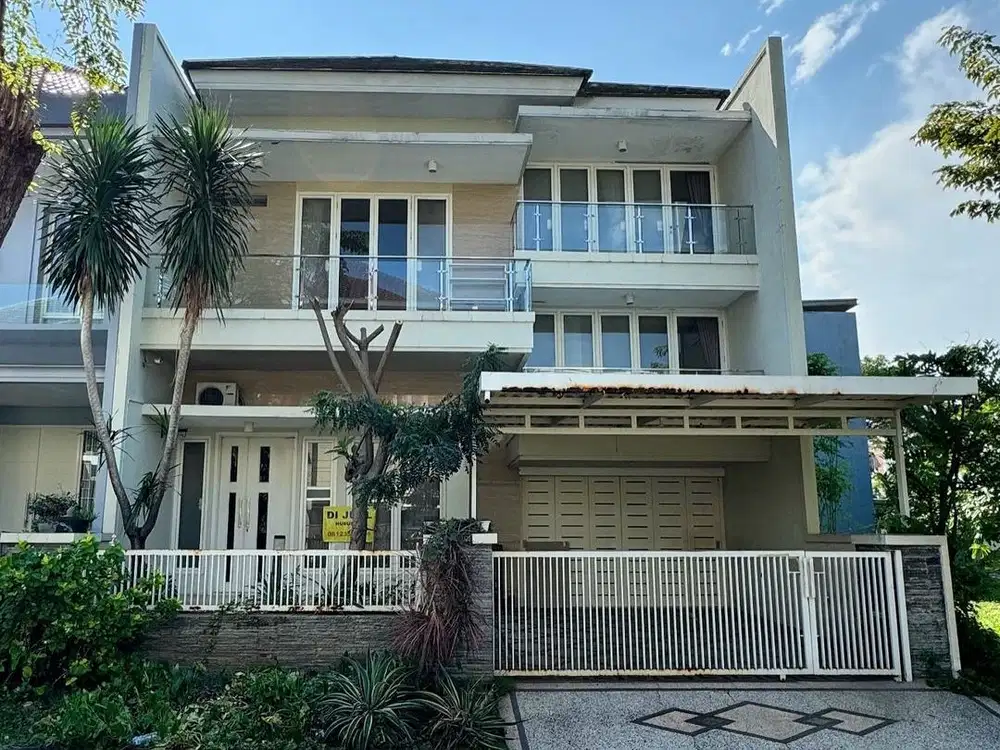 Dijual rumah Pakuwon City cluster San antonio surabaya timur