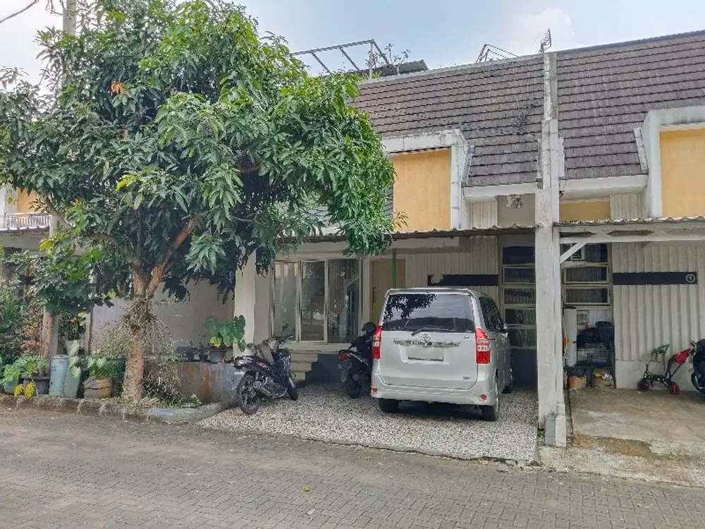 Rumah di Cluster Paling Depan Rancamaya Golf Bogor