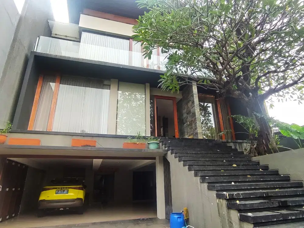 Rumah Furnished Eksklusif Puri Indah, Jakarta Barat, Luas 1000 m²