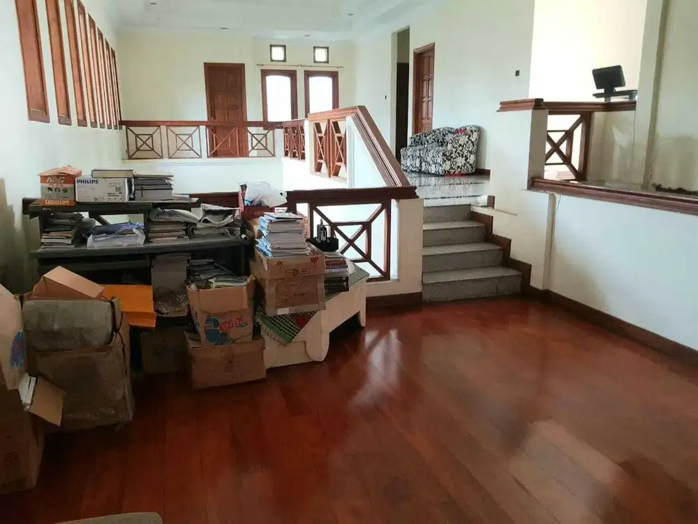 RUMAH MEWAH SIAP HUNI 2 LANTAI PURIMAS