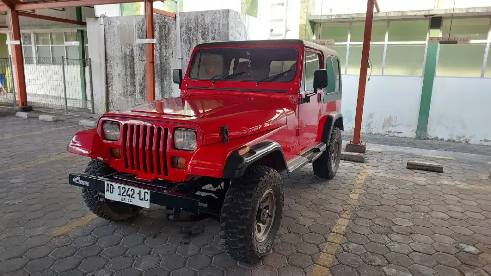 CJ7 1981 Diesel 2.4 lt Merah convert YJ