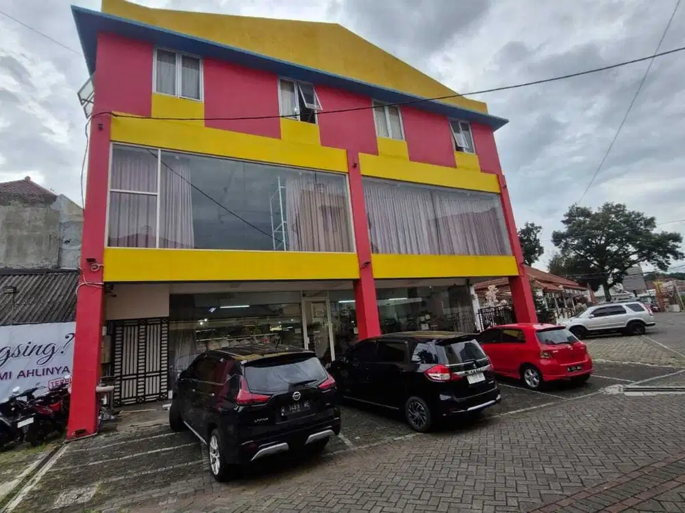 Disewakan ruang usaha di tengah kota dekat ijen sm alun2