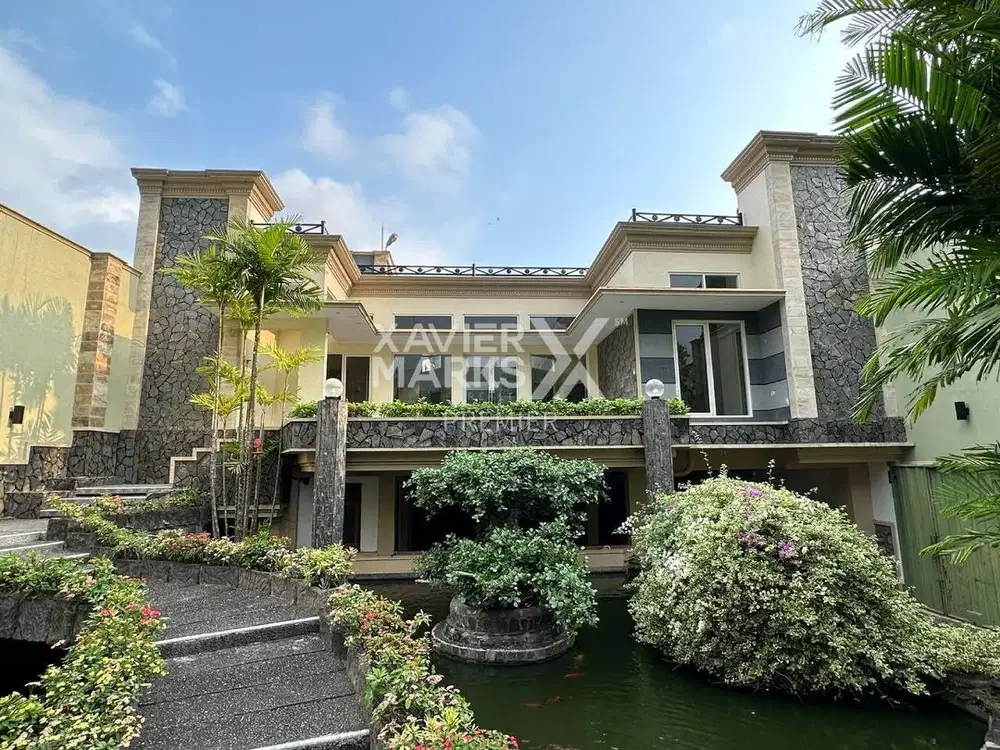 Dijual Rumah Super Luas di Area Bunga - bunga, Lowokwaru Malang